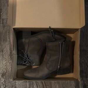 Sperry Juniper Heeled Boots - Grey/Brown - Size 8.5